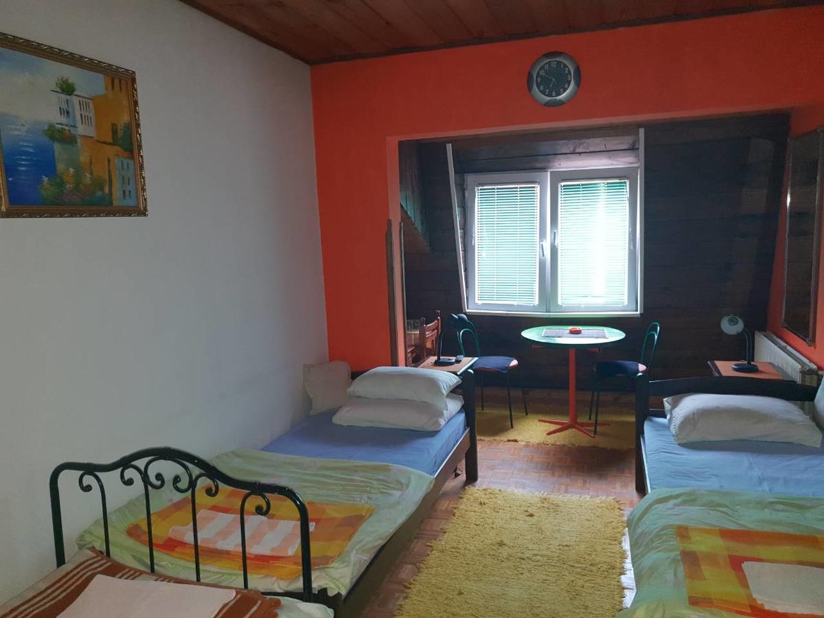 Vila De Turist Nova Varos Bagian luar foto